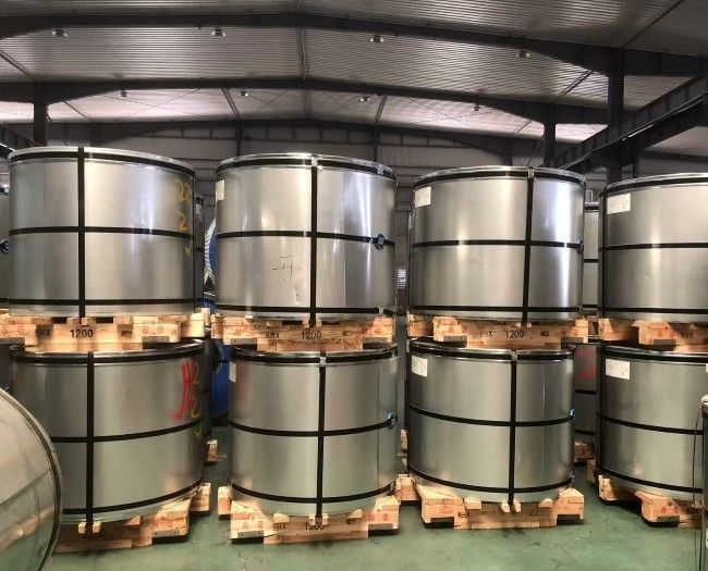 Bobine de tôle d'acier étamé de qualité supérieure avec une excellente résistance à la chaleur et une adhérence de la peinture pour l'alimentation