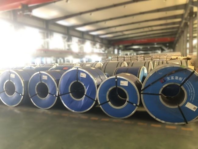 Coils de tôle d'étain électrolytique de qualité supérieure pour les boîtes de peinture résistantes à la corrosion et les emballages industriels